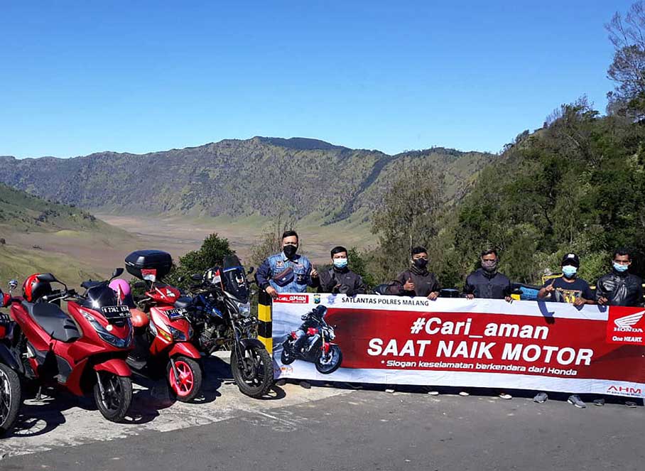 MPMulia Beri Edukasi Safety Riding ke Warga Desa Wisata Gunung Bromo